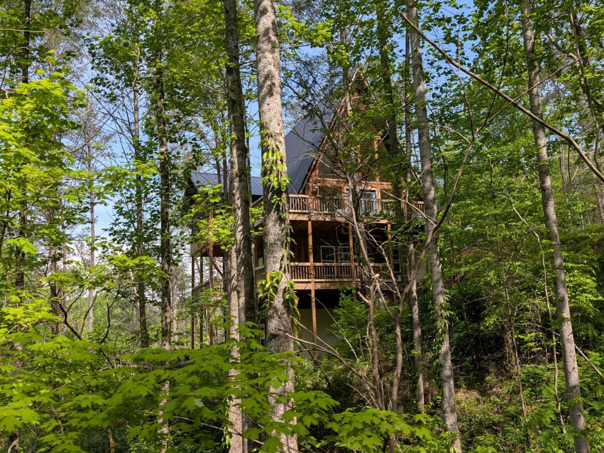 Luxe Retreat - June Sale! - Easy Drive - Xl Swim Spa - Award Winning! Sevierville Luaran gambar